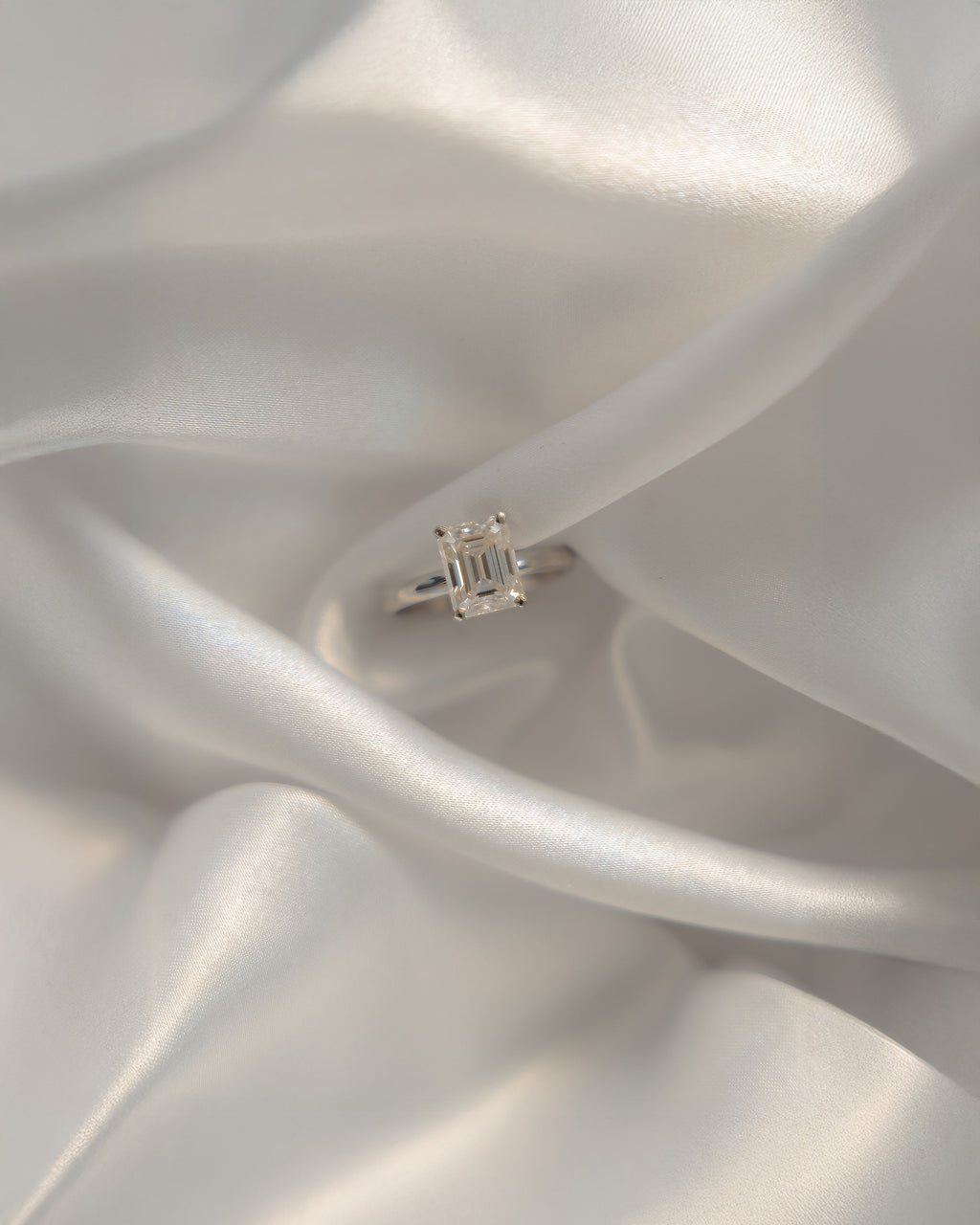 Emerald Cut - Moissanite Solitaire ring - Silver - S952