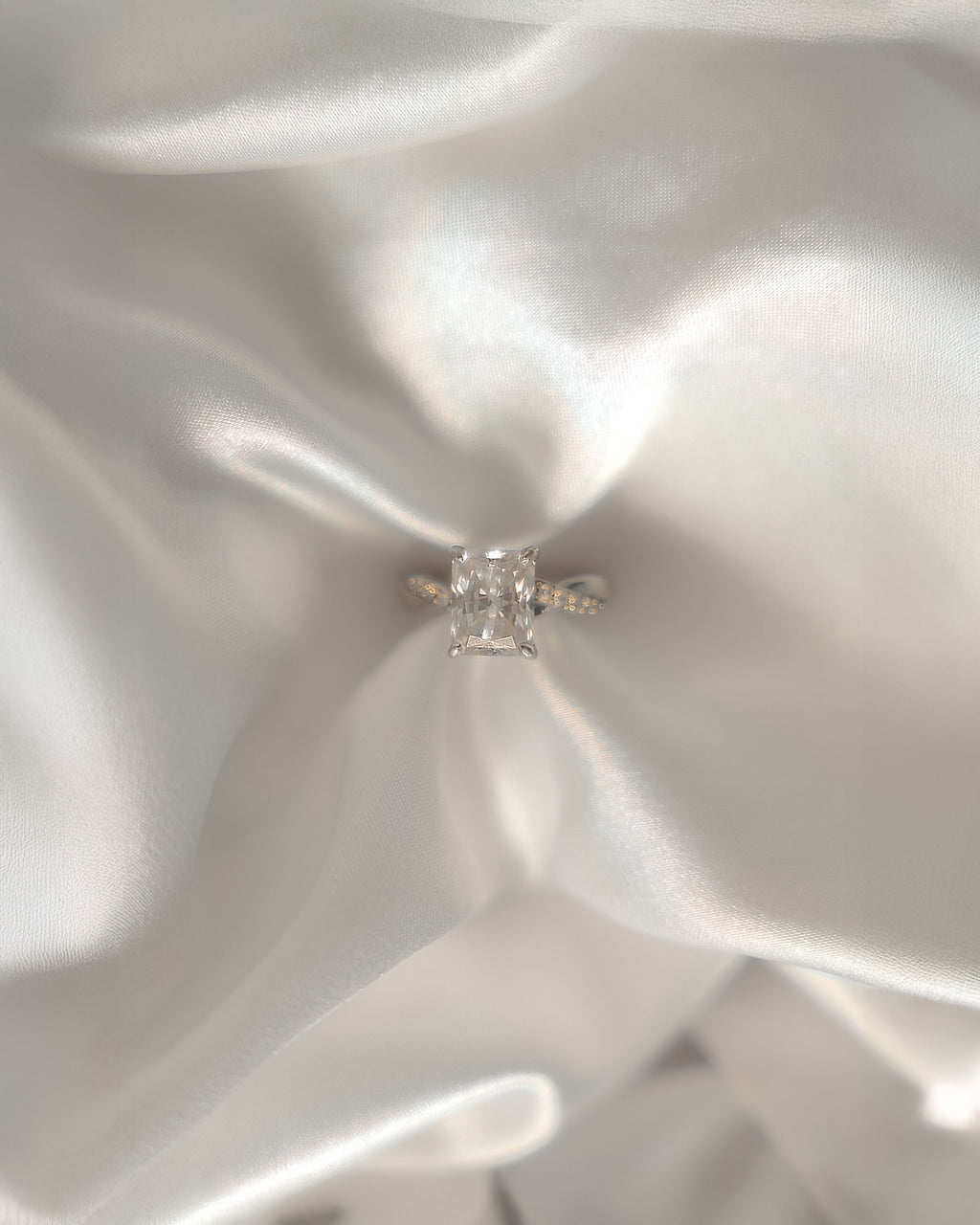 Emerald Cut - Radiant - Moissanite ring - Silver - S952